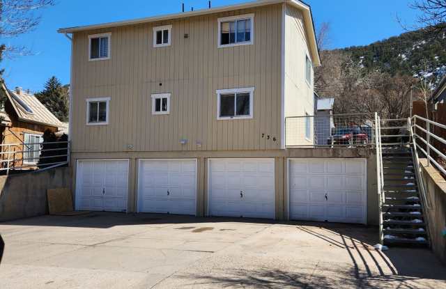 736 Bennett Avenue # 4