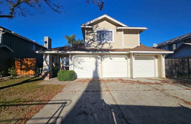 Photo of Large 4 bedroom two story in east Modesto!
