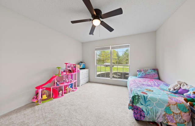 220 Riverchase Boulevard