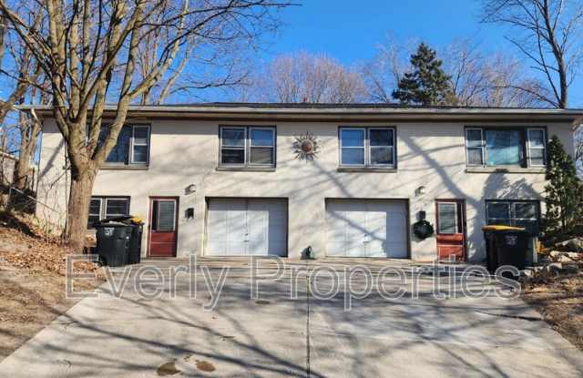 1432 N 70th St