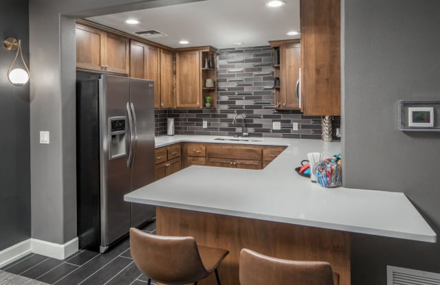 Photo of Crescent Park Apartments