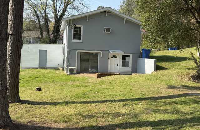 4454 University Drive