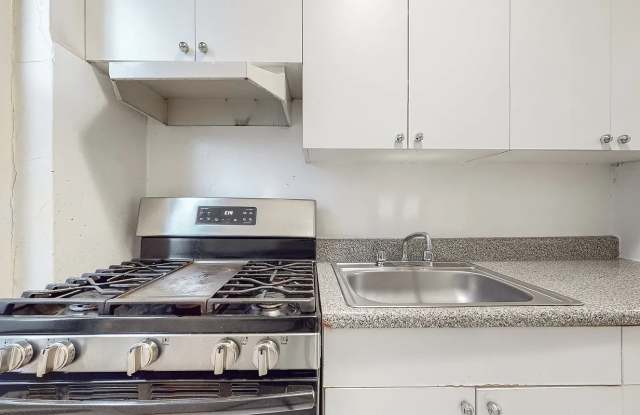 11814 83rd Ave Apt 4B