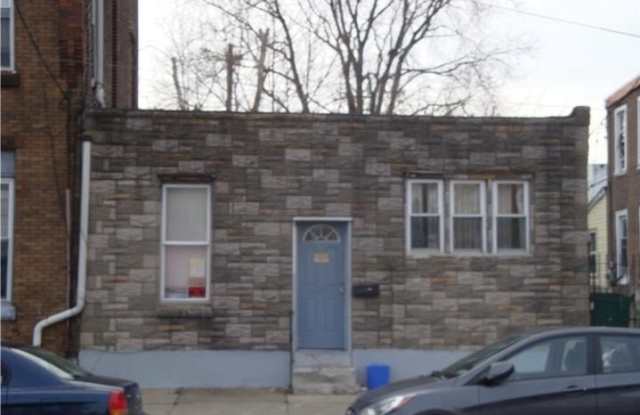 Photo of 3678-80 FRANKFORD Avenue