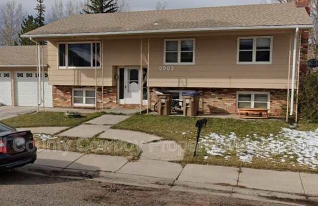 2002 S. 19th St.
