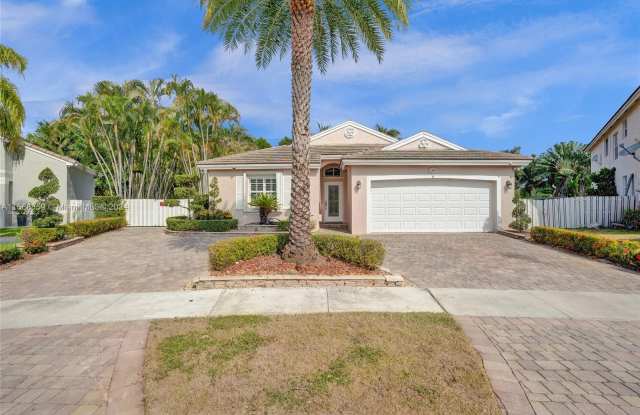 212 SW 195th Ave