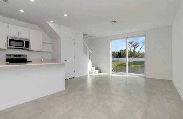 Modern New Construction Townhome in Desirable Lakewood Ranch – Up to 1 Month Free