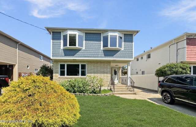 71 Reading Avenue