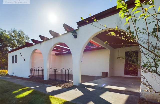 Photo of Stunning 3 Bedroom Ranch