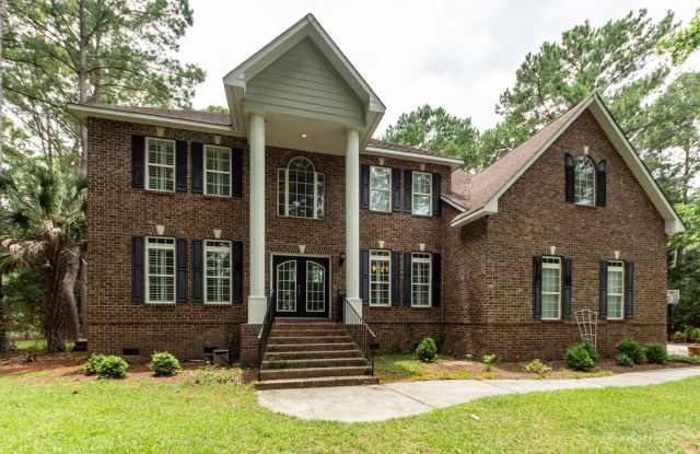Stunning Executive Home for Rent in Brickfall Estates at Dunes West