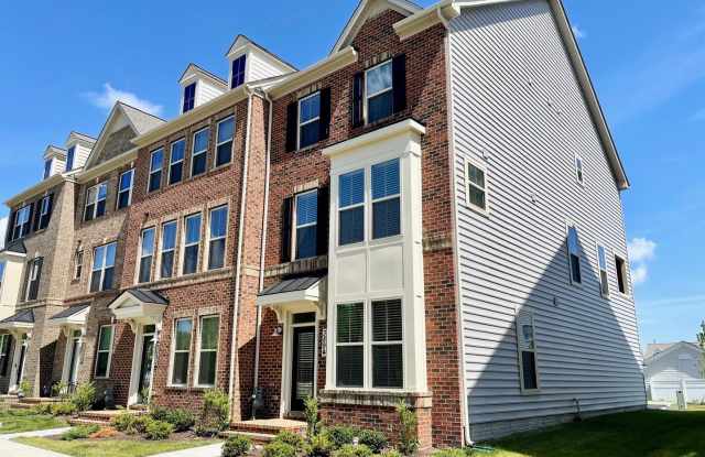 3894 SUGARLOAF PKWY