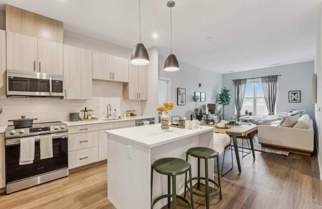 Photo of Aria on the Row