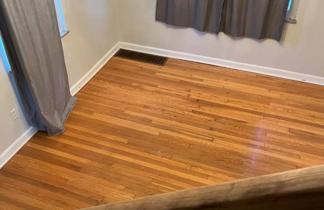 1742 East Broad Street