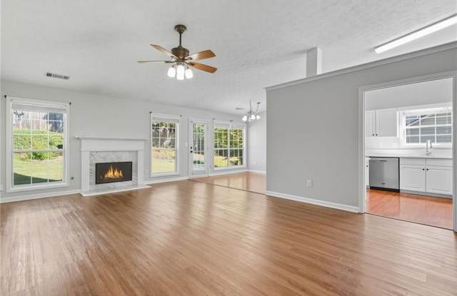 907 Ashley Crossing Lane