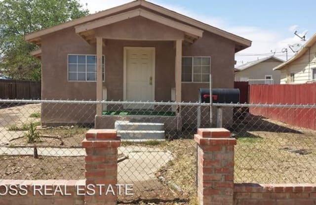 415 Van Buren St - 415 Van Buren Street, Ford City, CA 93268