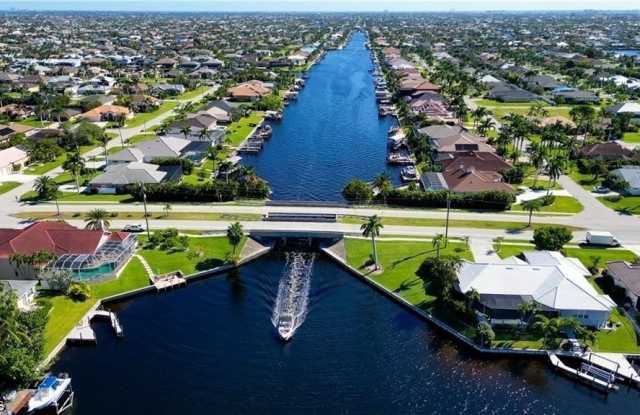 2720 SW 51st Street
