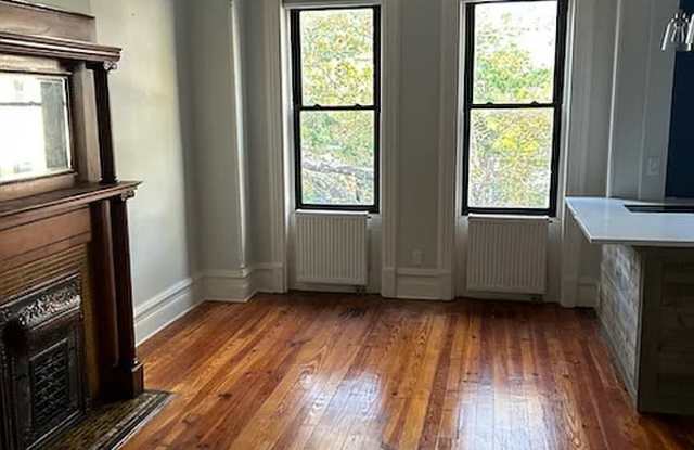 Photo of 438 37th St