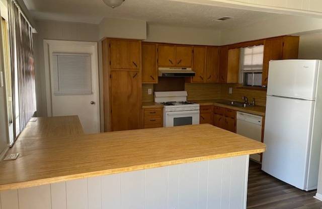 Nice 4 bedroom 2 bath brick home in S. Sherman!