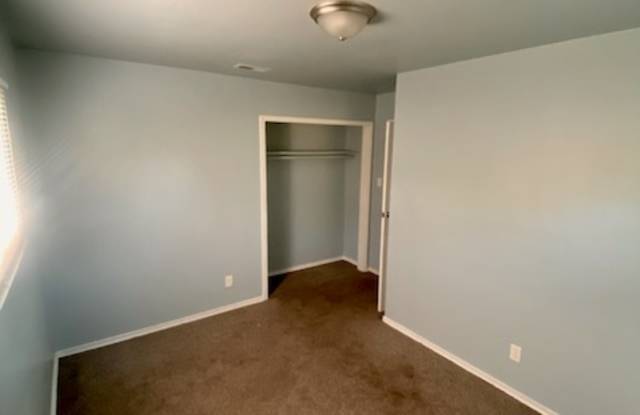 2384 Wisconsin Street