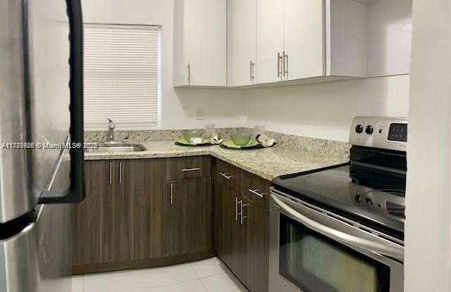 Photo of 551 NW 41st St