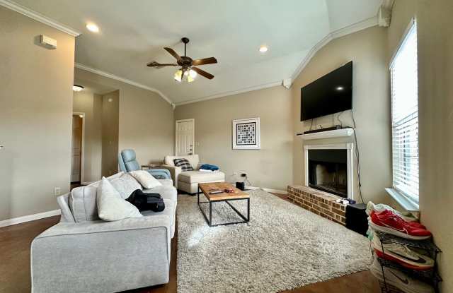 Spacious 4BR/3BA Baylor Bubble Home Minutes from Campus!