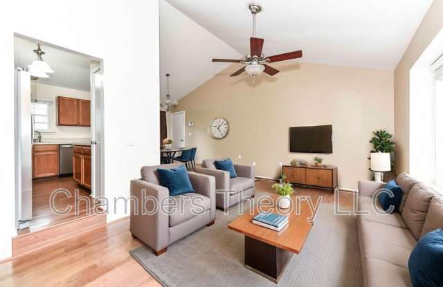 10135 Forest Hill Circle