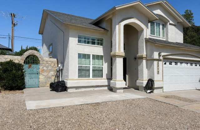 2313 PASSAGE Place
