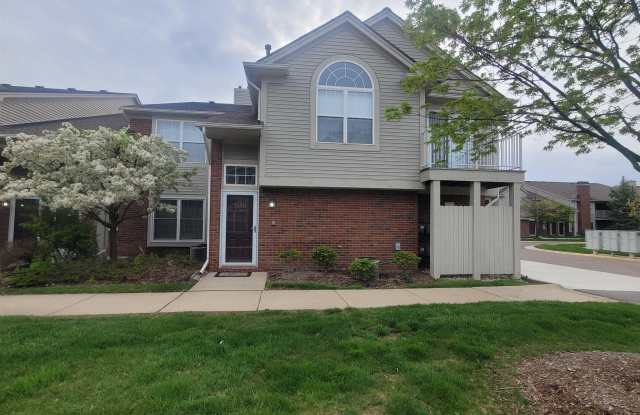 16534 Glenpointe - 16534 Glenpointe Drive, Macomb County, MI 48038