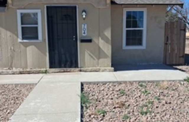 Cute Updated One Bedroom Near Park & Schools!  Pets Welcome!