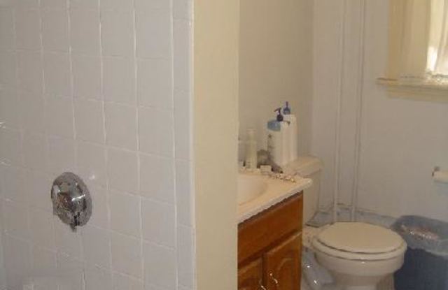 Photo of 132 Hemenway St