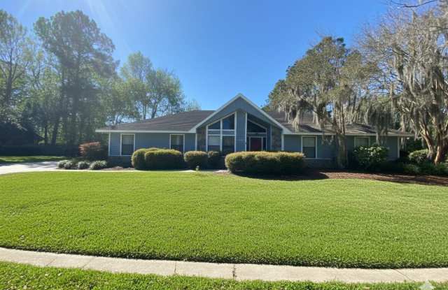 Spacious 3-Bedroom Home in Turkey Creek Golf  Country Club – Available 02/02/26!