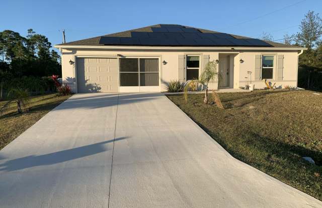 487 Dadeville Street SE