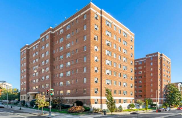 Photo of State House Apartments