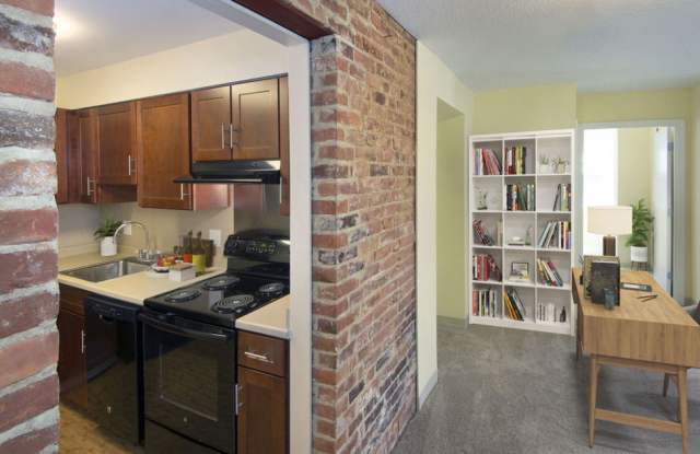 Photo of Chapman Arms Apartments