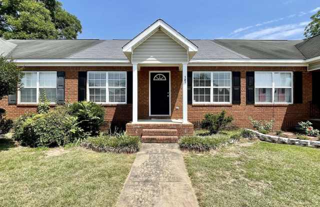 121 Northpointe Drive