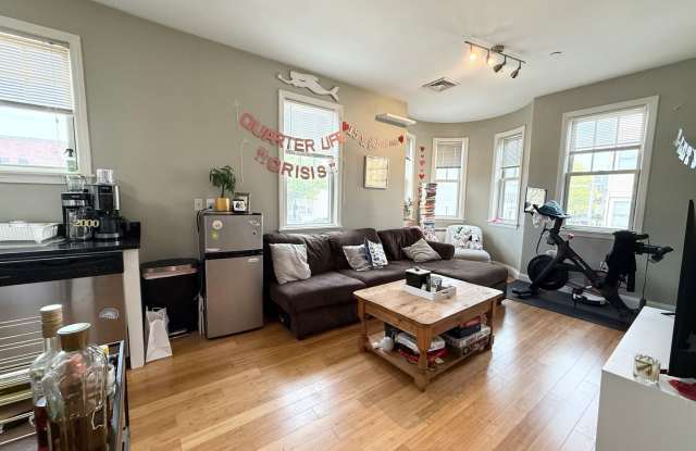South Boston 4bed / 2bath available 9/1/2026