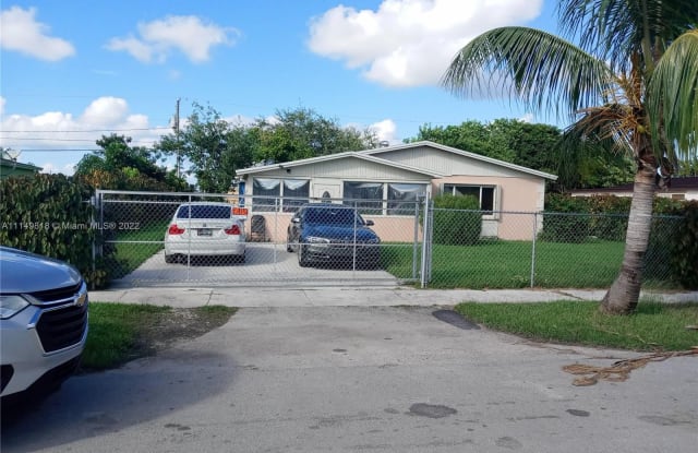 746 NW 3rd St - 746 Northwest 3rd Street, Florida City, FL 33034