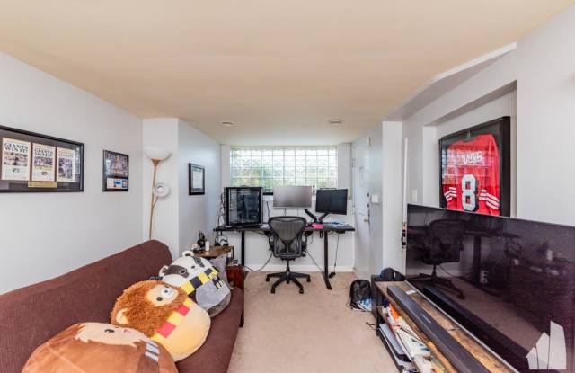 Photo of 1456 W. Irving Park Rd