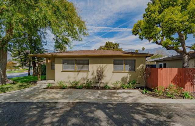 422 1/2 Voilet Avenue - 422 Violet Avenue, Monrovia, CA 91016