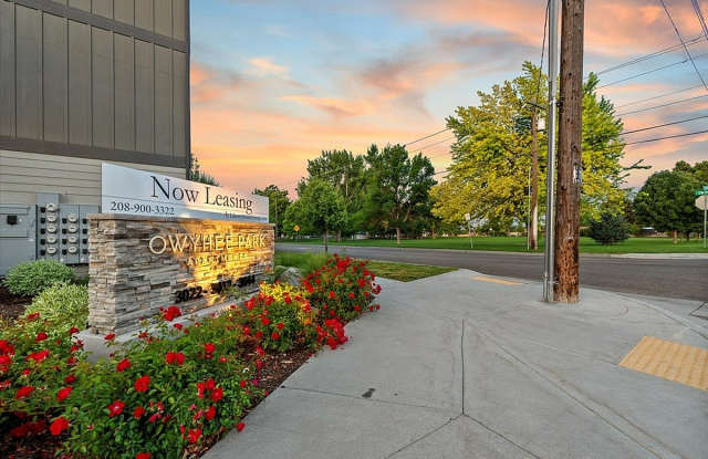 Oywhee Park Apartments