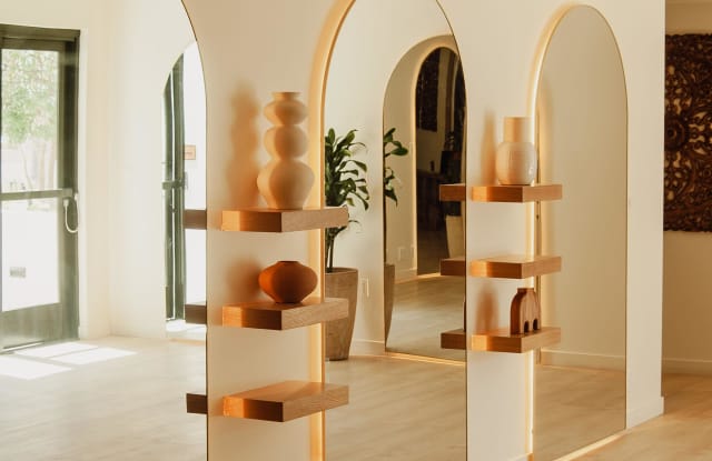 Eddy Redondo Residences