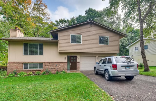 278 Harrington Dr - 278 Harrington Drive, Long Lake, MN 55356