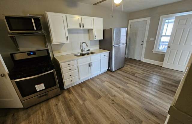 1119 9th Ave2W