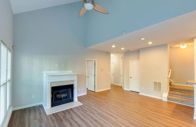 3006 Uxbridge Woods Ct - 3006 Uxbridge Woods Court, Charlotte, NC 28205