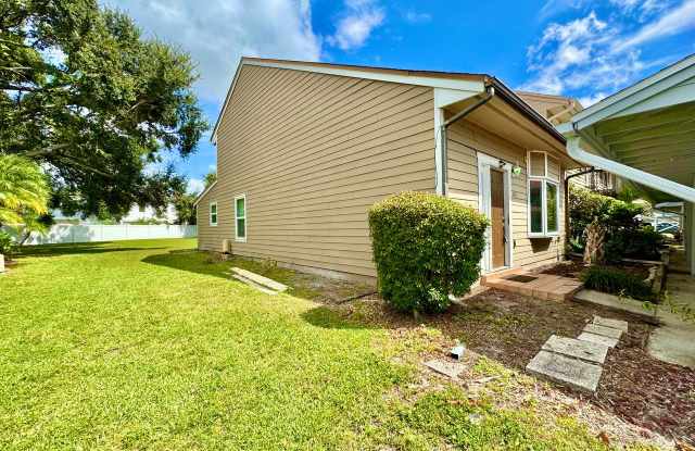 3361 W Hidden Haven Ct