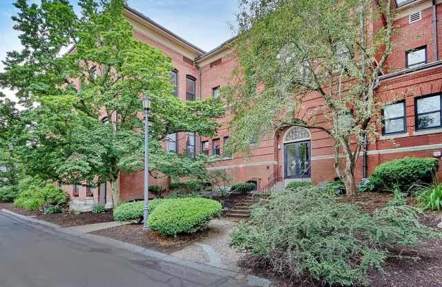 1 School St
