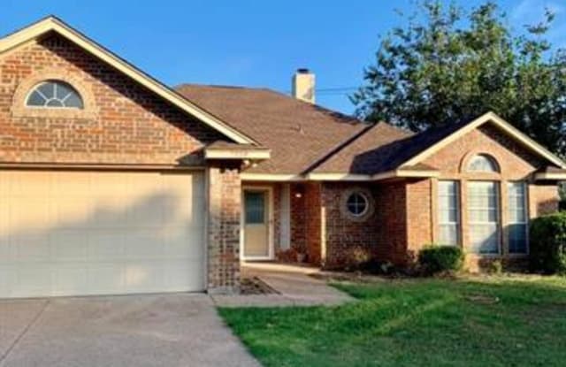 7900 Marsh Court - 7900 Marsh Court, Fort Worth, TX 76123