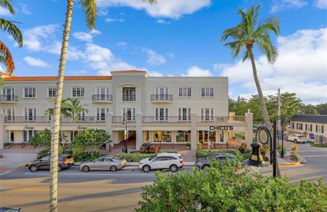 555 5th AVE S