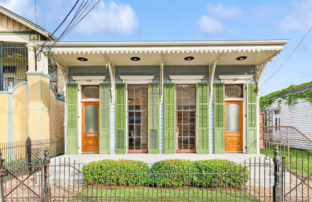 2247-49 Oretha Castle Haley - 2247-49