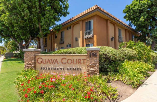 Elán Guava Court